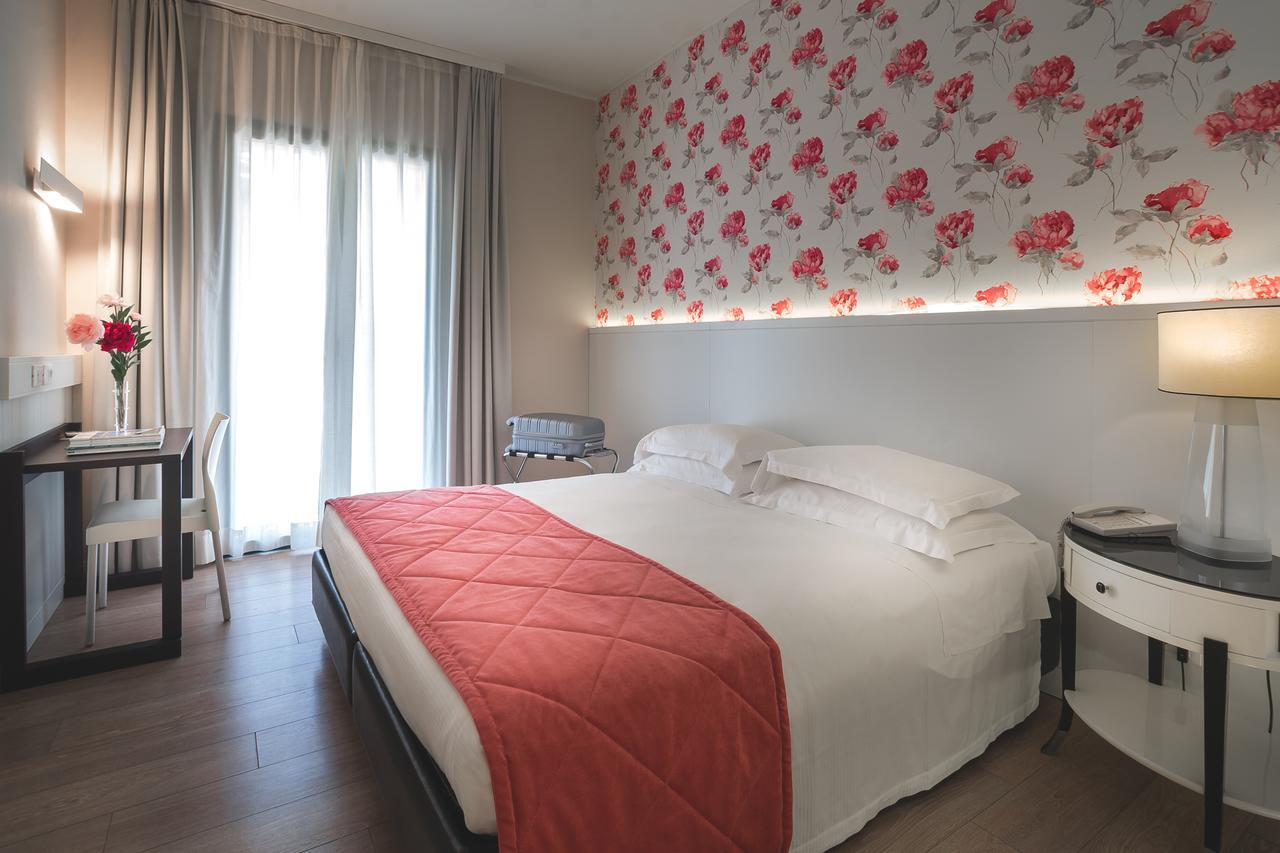 Hotel Villa Rosa Riviera Римини Екстериор снимка